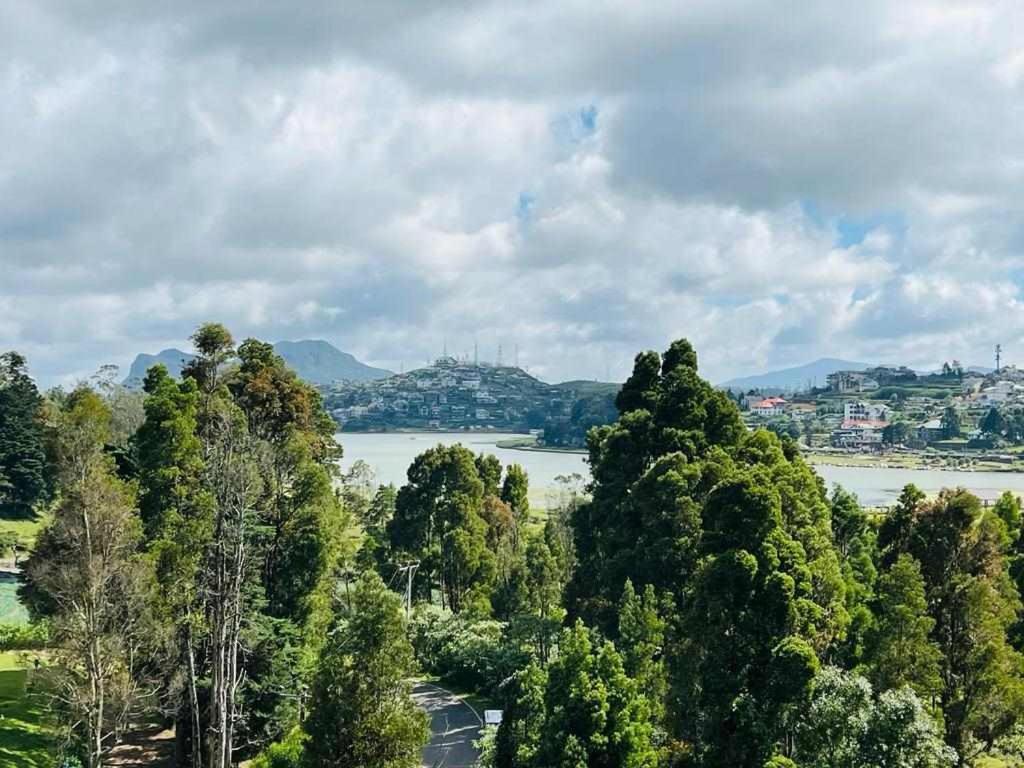 Galway Green - Lake View Luxury Apartment, Nuwara Eliya Sri Lanka Bagian luar foto